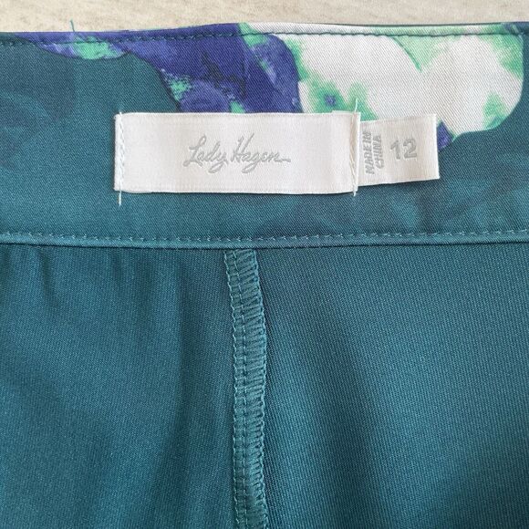 Lady Hagen Magnolia Print Skort - Picture 4 of 9